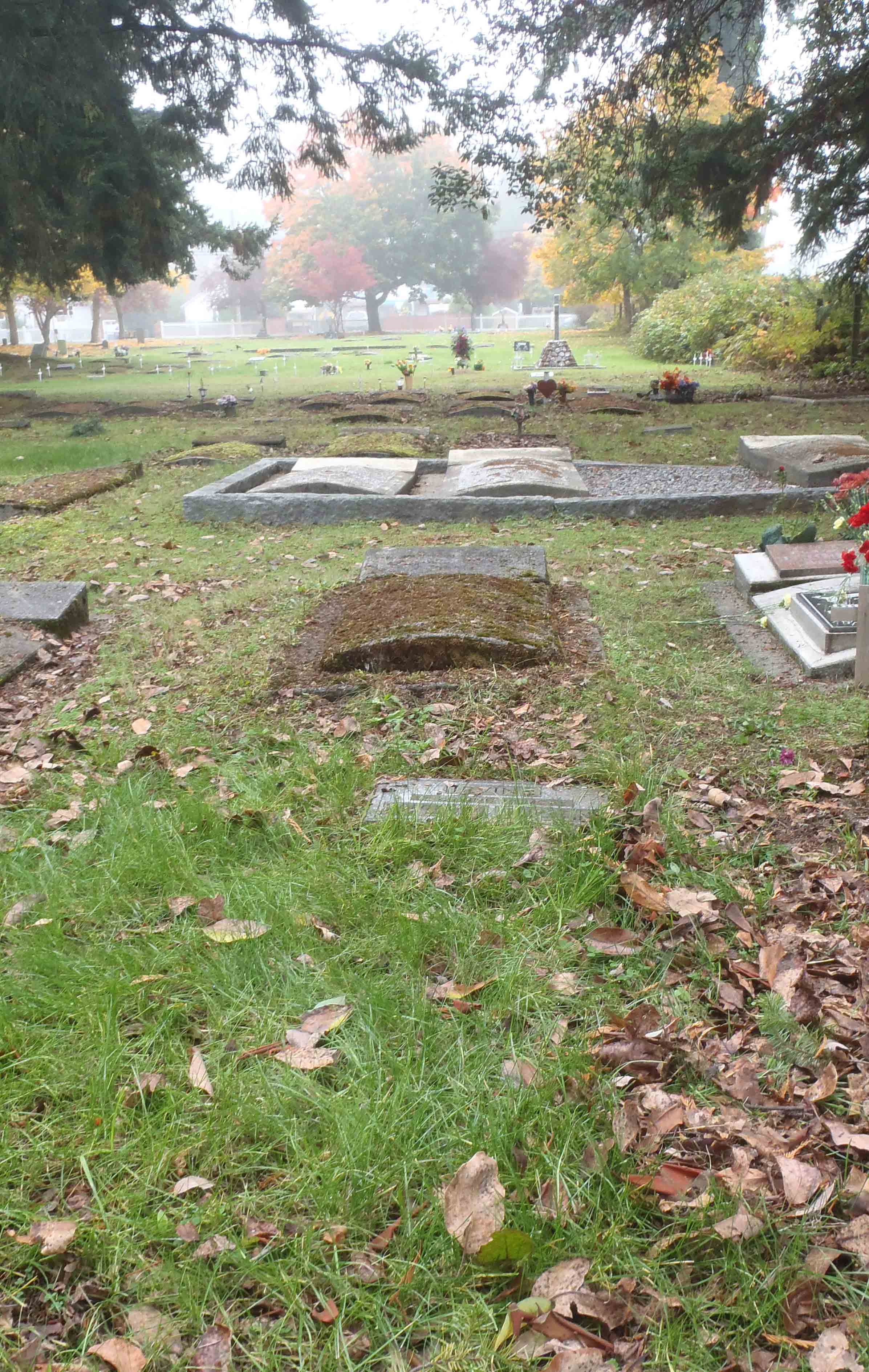 Stuart R. Irvine grave